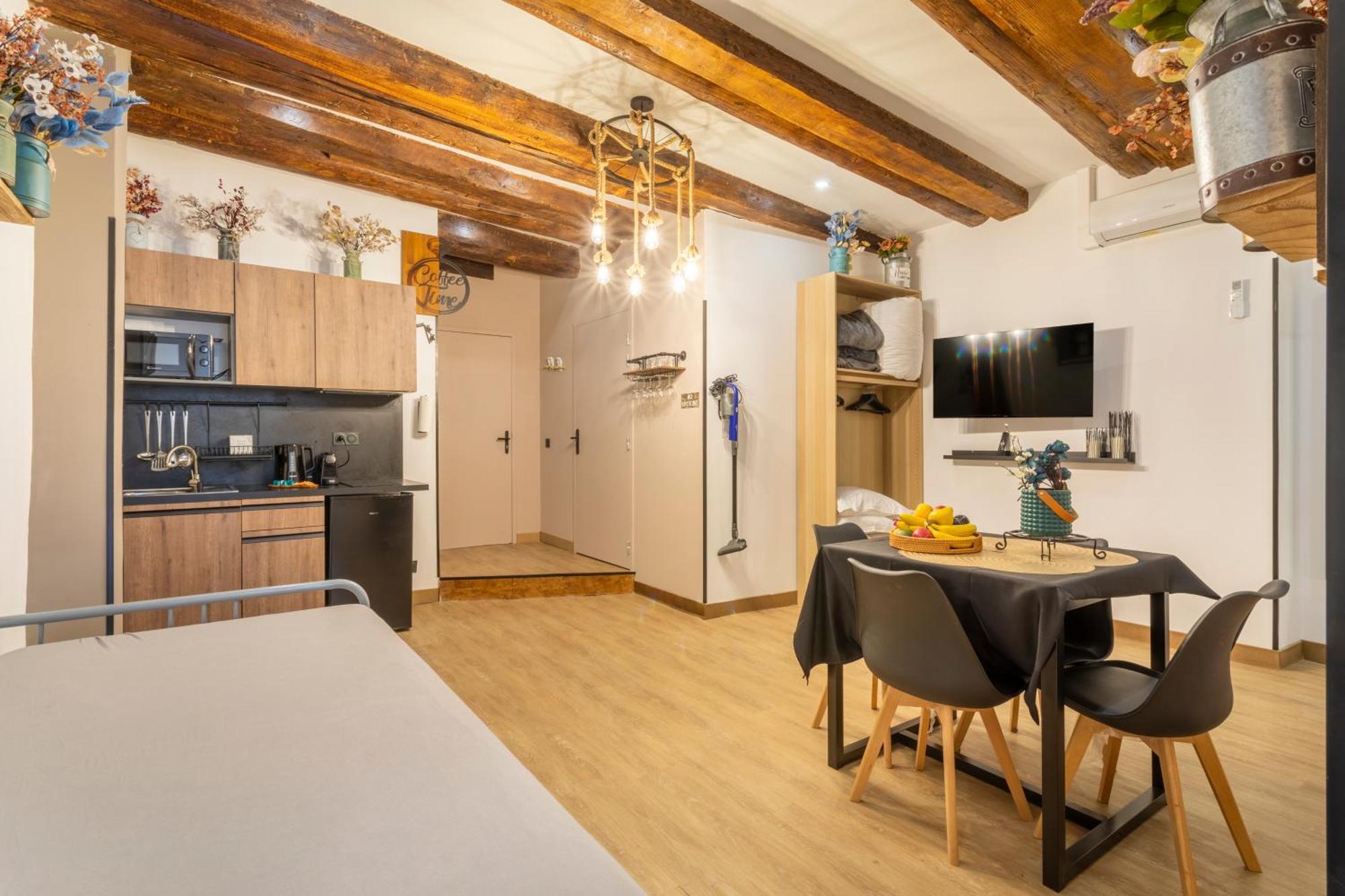 Adira Panier 2 Etoiles Apartment