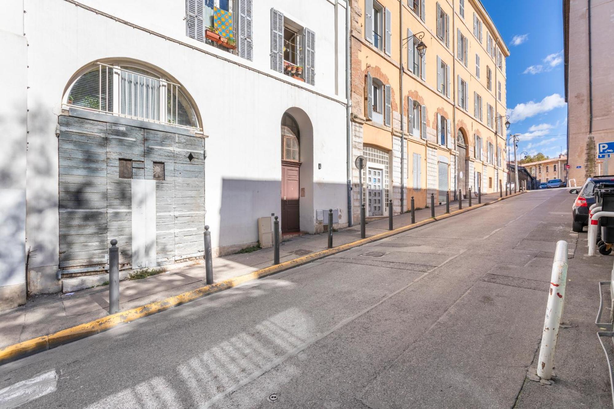 Apartment Adira Panier 2 Etoiles Marseilles