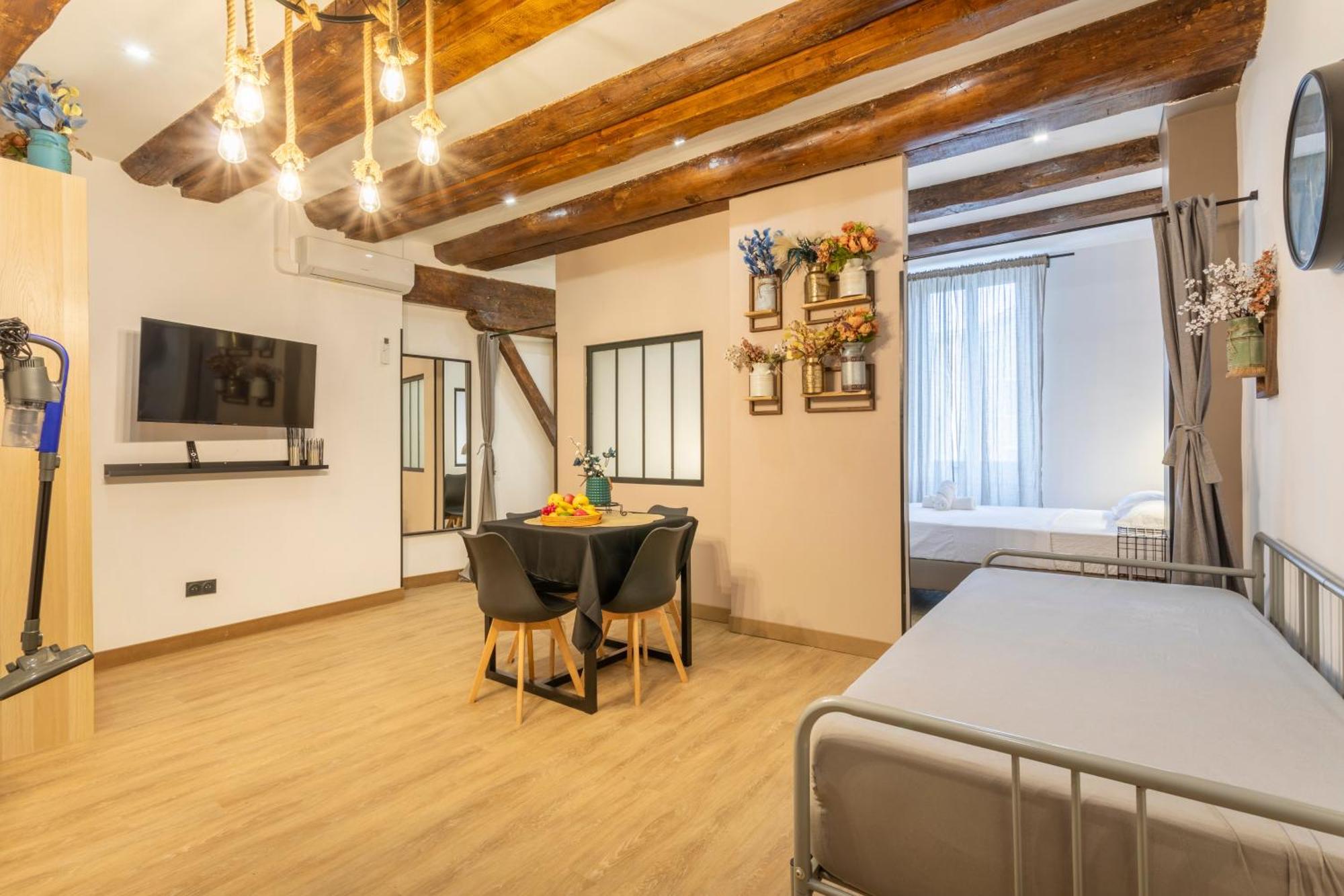 Apartment Adira Panier 2 Etoiles Marseilles