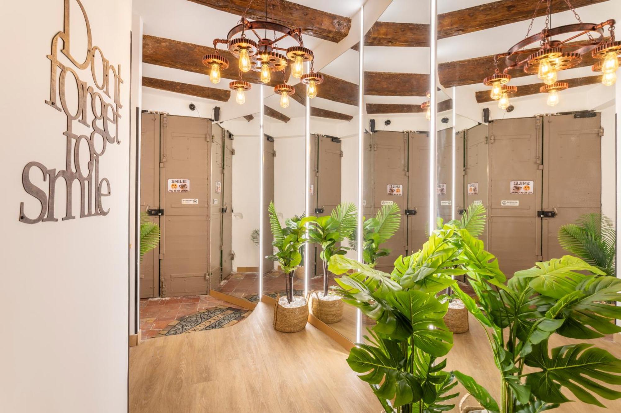 Adira Panier 2 Etoiles Apartment